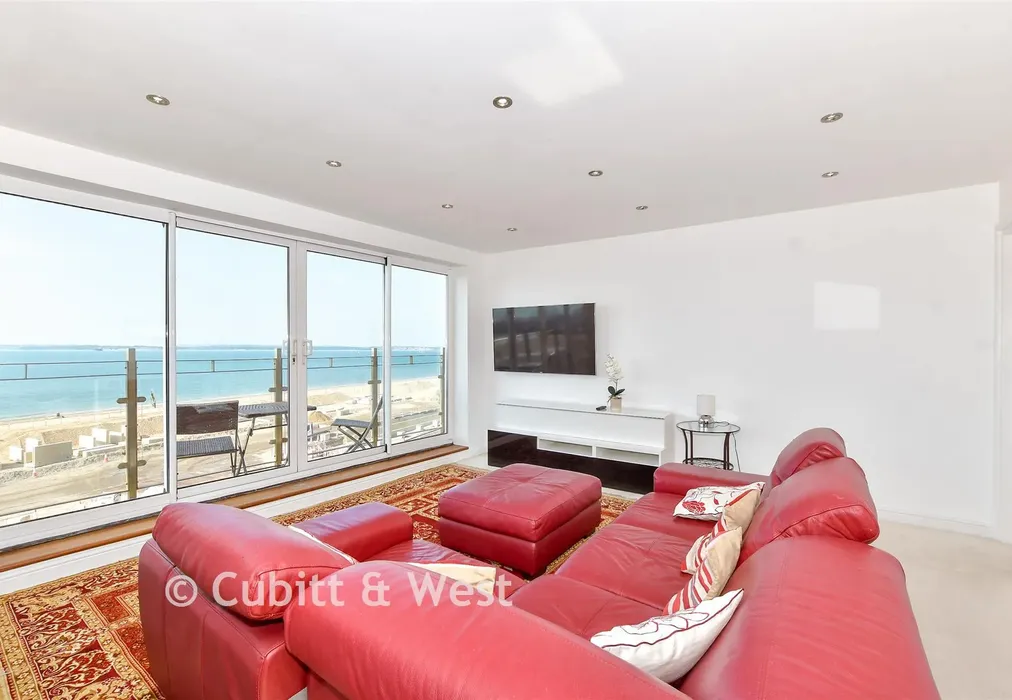 Lounge/Kitchen - South Parade, Southsea, Hampshire - Wards of Kent