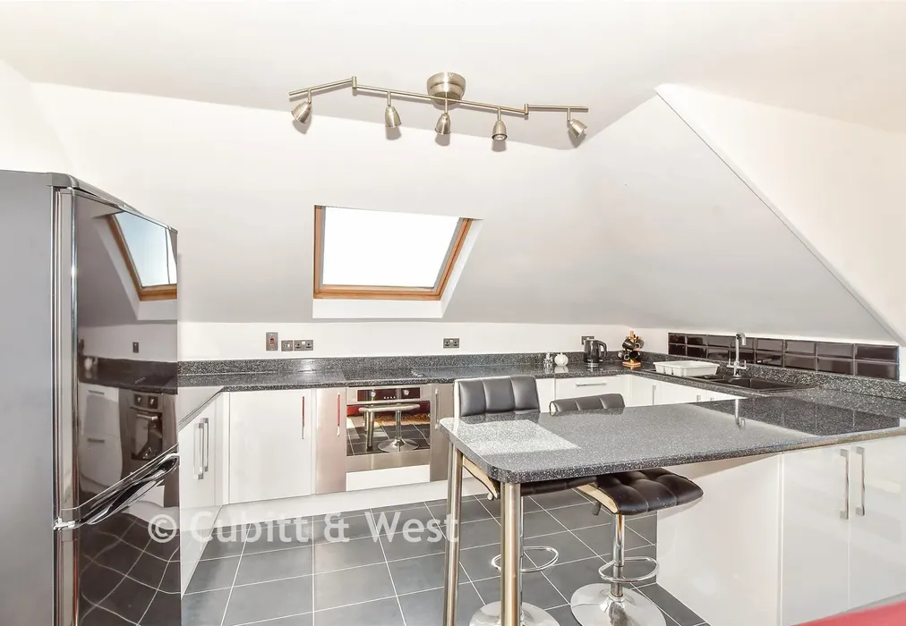 Kitchen - South Parade, Southsea, Hampshire - Wards of Kent