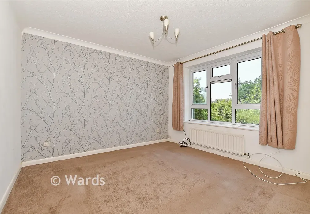 Bedroom 1 - Orgarswick Avenue, Dymchurch, Romney Marsh, Kent - Wards of Kent