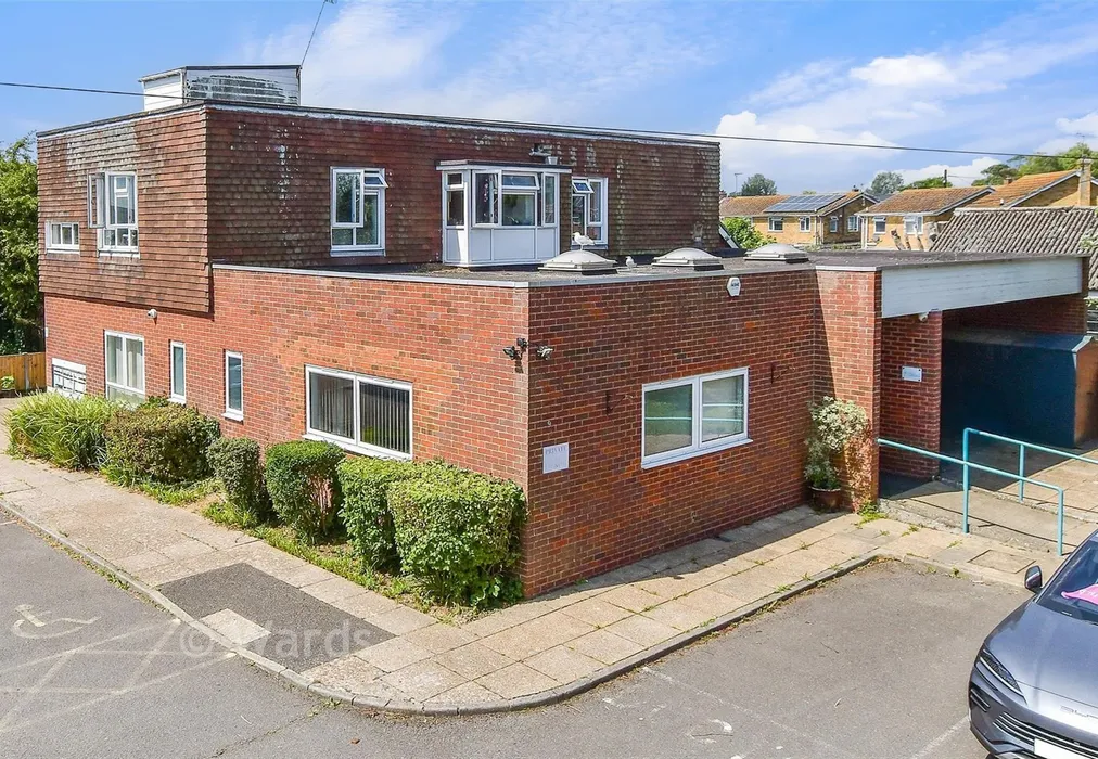 External (Web) - Orgarswick Avenue, Dymchurch, Romney Marsh, Kent - Wards of Kent