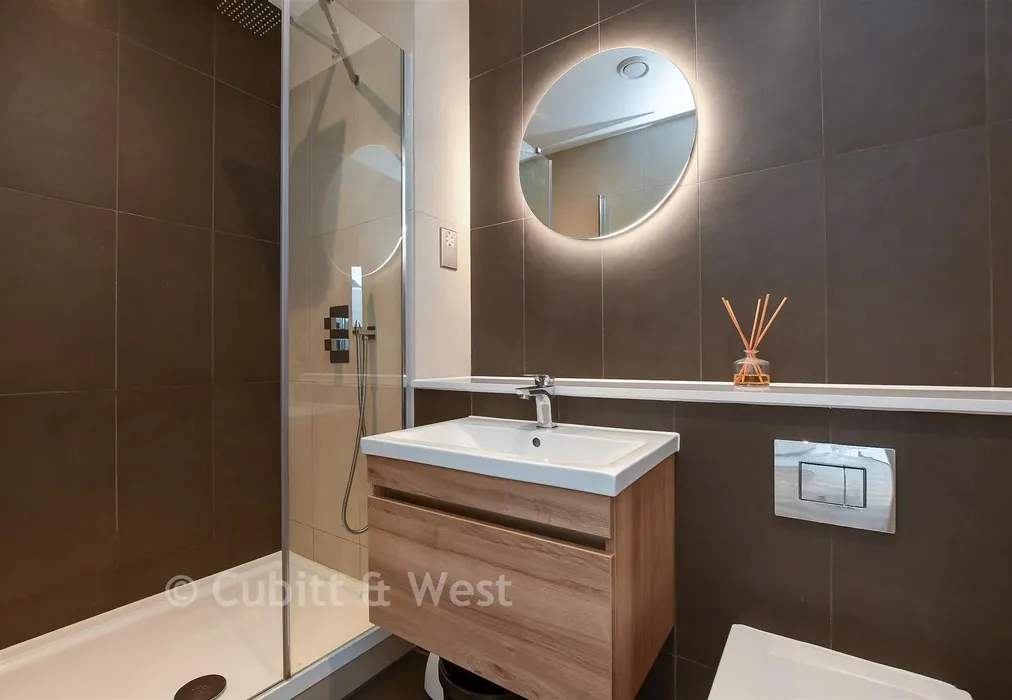 Shower Room - Wood Street, East Grinstead, West Sussex - Wards of Kent