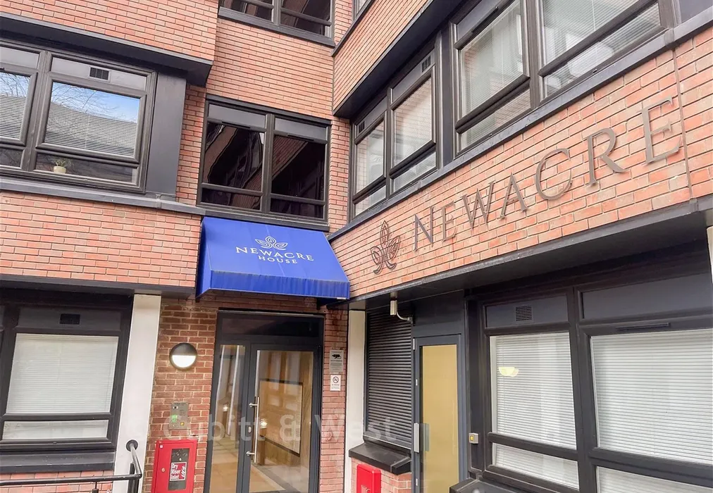 Block Entrance - Wood Street, East Grinstead, West Sussex - Wards of Kent