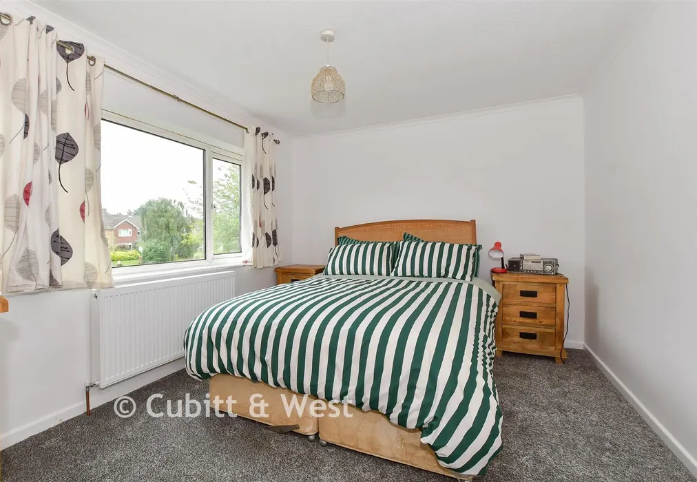 Bedroom 1 - Trelawne Drive, Cranleigh, Surrey - Wards of Kent