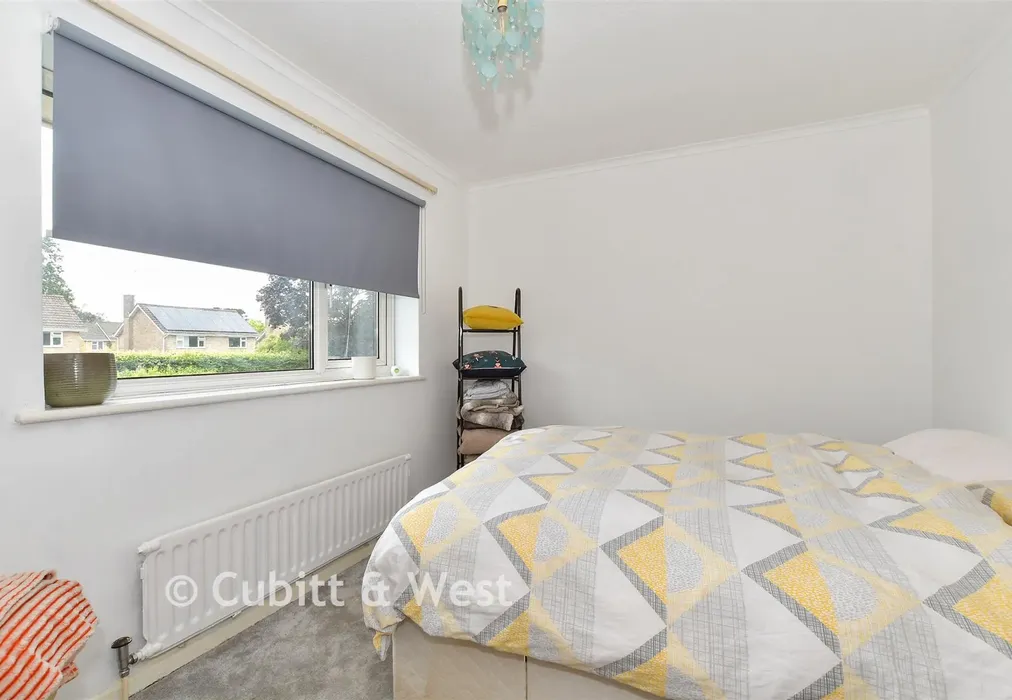 Bedroom 3 - Trelawne Drive, Cranleigh, Surrey - Wards of Kent