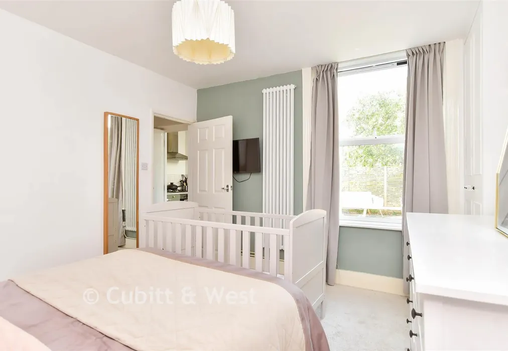 Bedroom - Rugby Road, Brighton, East Sussex - Wards of Kent