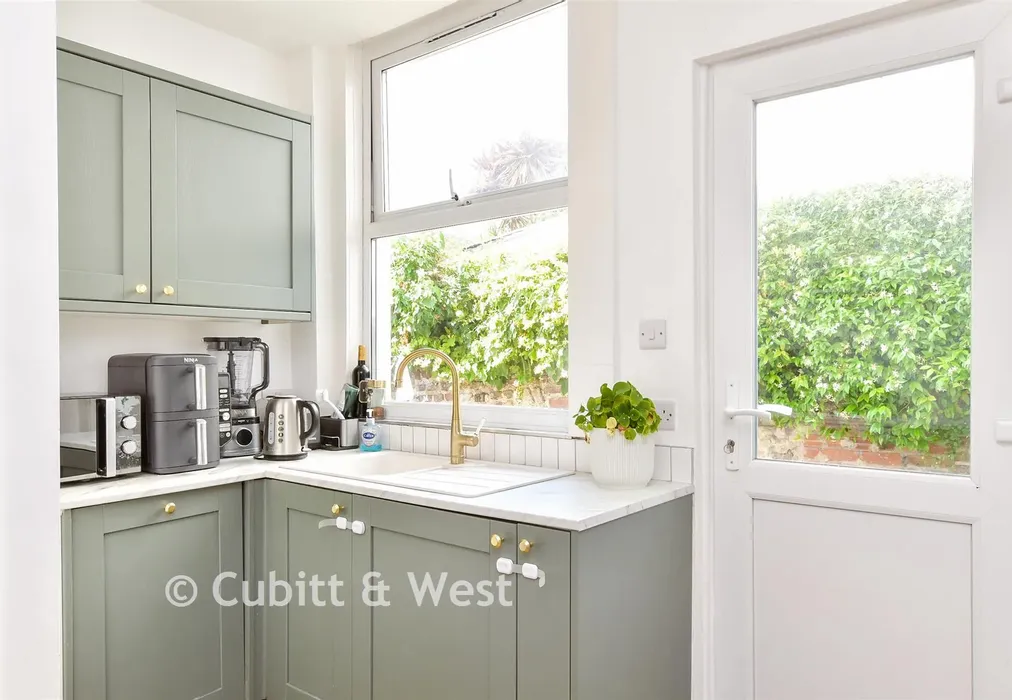 Kitchen - Rugby Road, Brighton, East Sussex - Wards of Kent