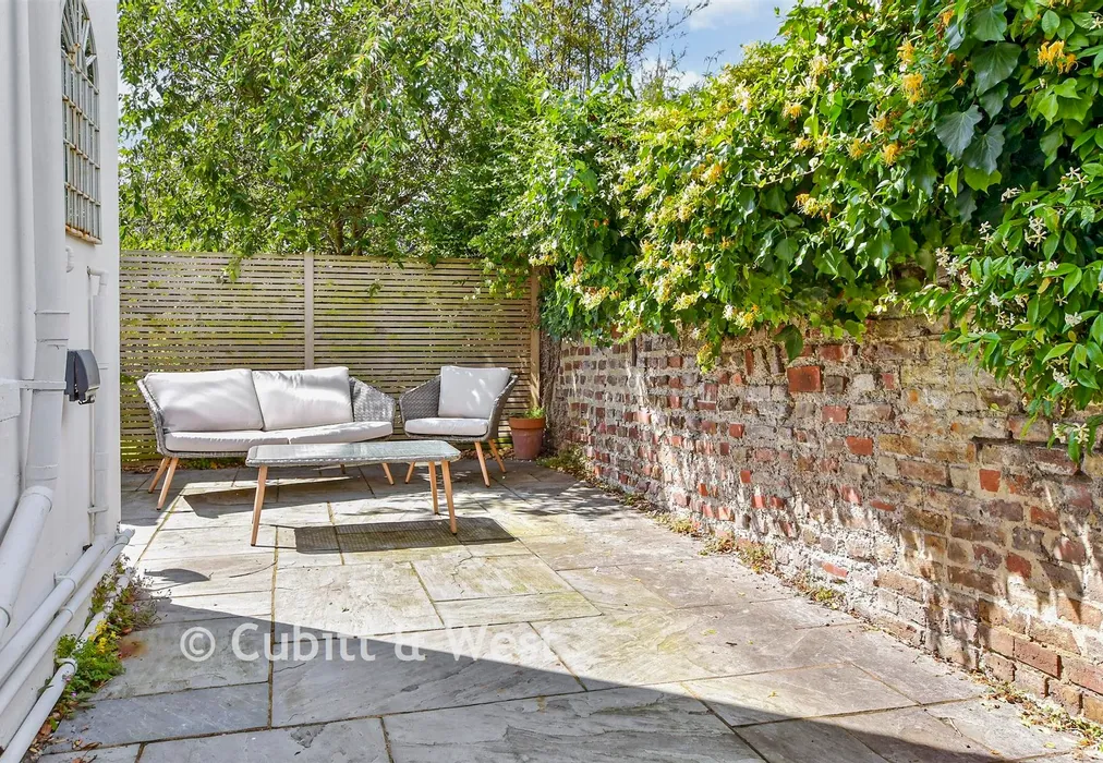 Rear Garden - Rugby Road, Brighton, East Sussex - Wards of Kent