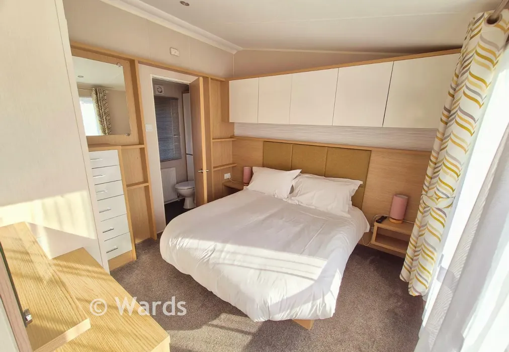 Bedroom - Shottendane Road, Birchington, Kent - Wards of Kent