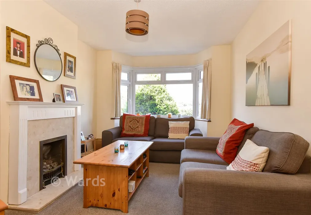 Lounge - Berkeley Crescent, Dartford, Kent - Wards of Kent