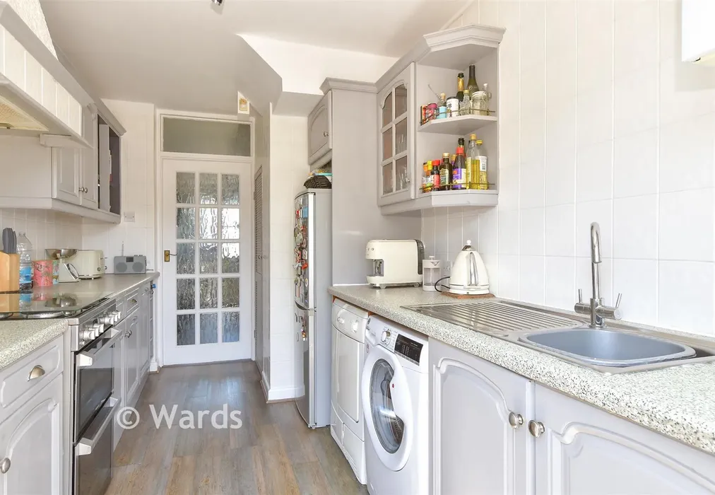 Kitchen - Berkeley Crescent, Dartford, Kent - Wards of Kent