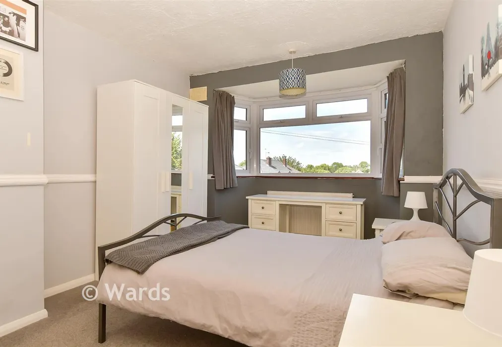 Bedroom 1 - Berkeley Crescent, Dartford, Kent - Wards of Kent