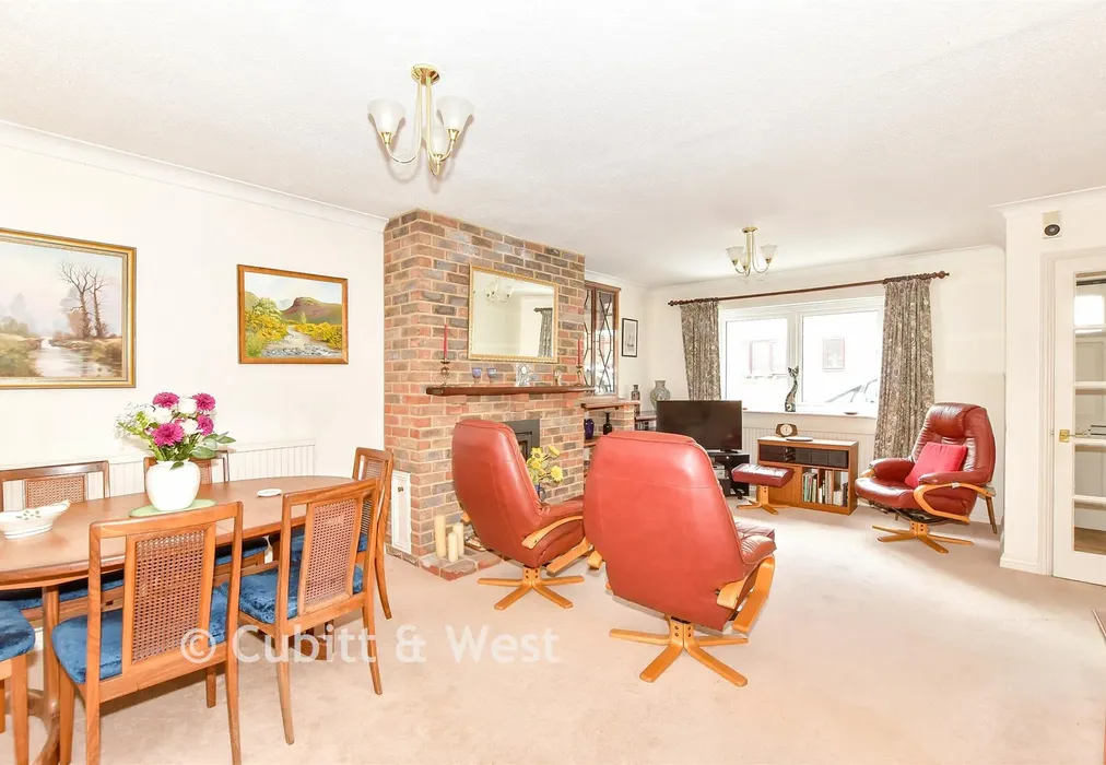 Lounge - Spring Gardens, Emsworth, Hampshire - Wards of Kent