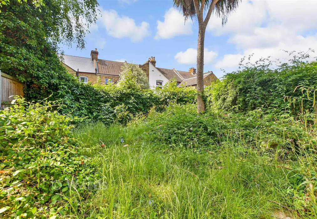 Rear Garden - Cavendish Road, Herne Bay, Kent - Wards of Kent