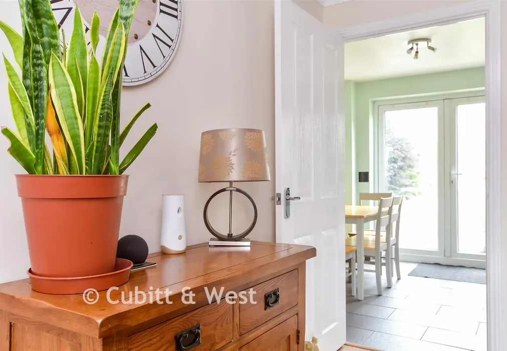 Internal Lifestyle Photograph - Hill Top Way, Newhaven, East Sussex - Wards of Kent