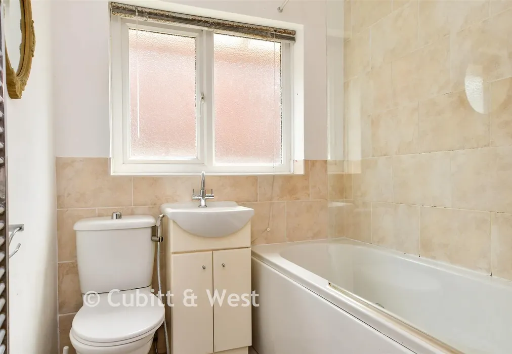 Bathroom - Rosedene Close, Brighton, East Sussex - Wards of Kent