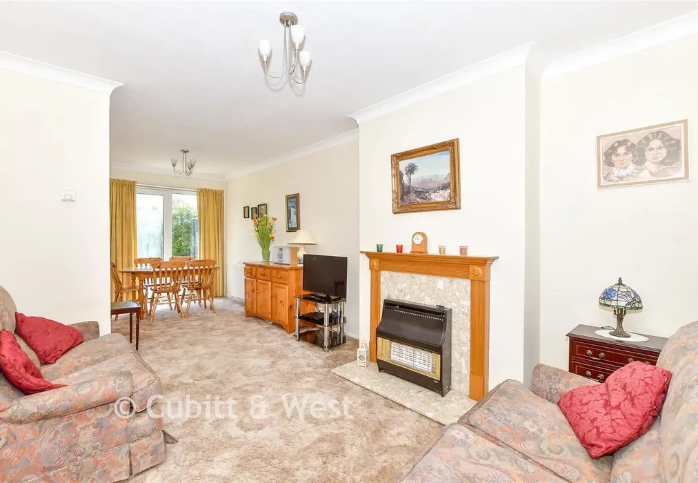 Lounge/Diner - Ambersham Crescent, East Preston, West Sussex - Wards of Kent
