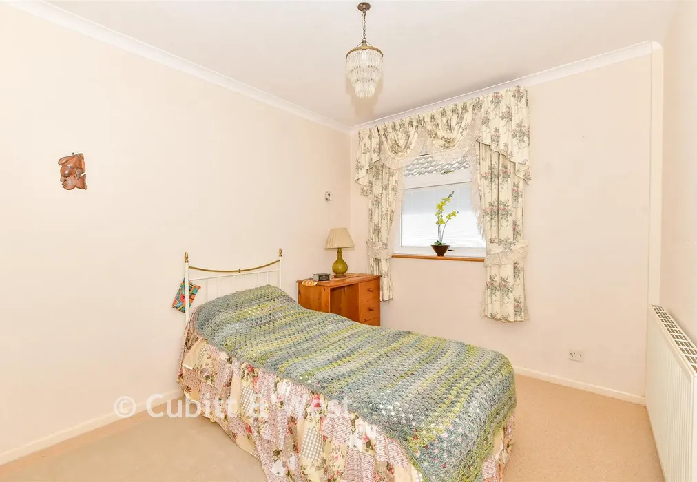 Bedroom 1 - Milton Avenue, Rustington, West Sussex - Wards of Kent