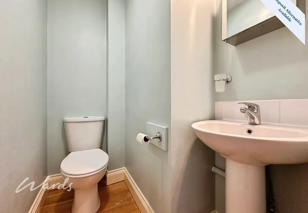 Bathroom - Bower Place Maidstone ME16 - Wards of Kent