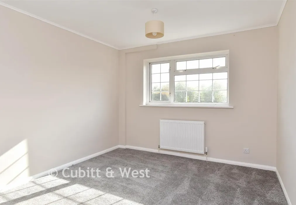Bedroom 2 - Shepherds Cot, Peacehaven, East Sussex - Wards of Kent