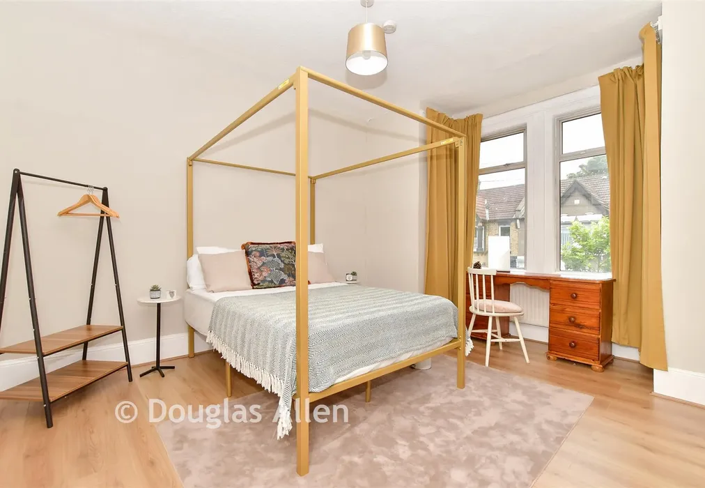 Bedroom 1 - Harold Road, Leytonstone - Wards of Kent