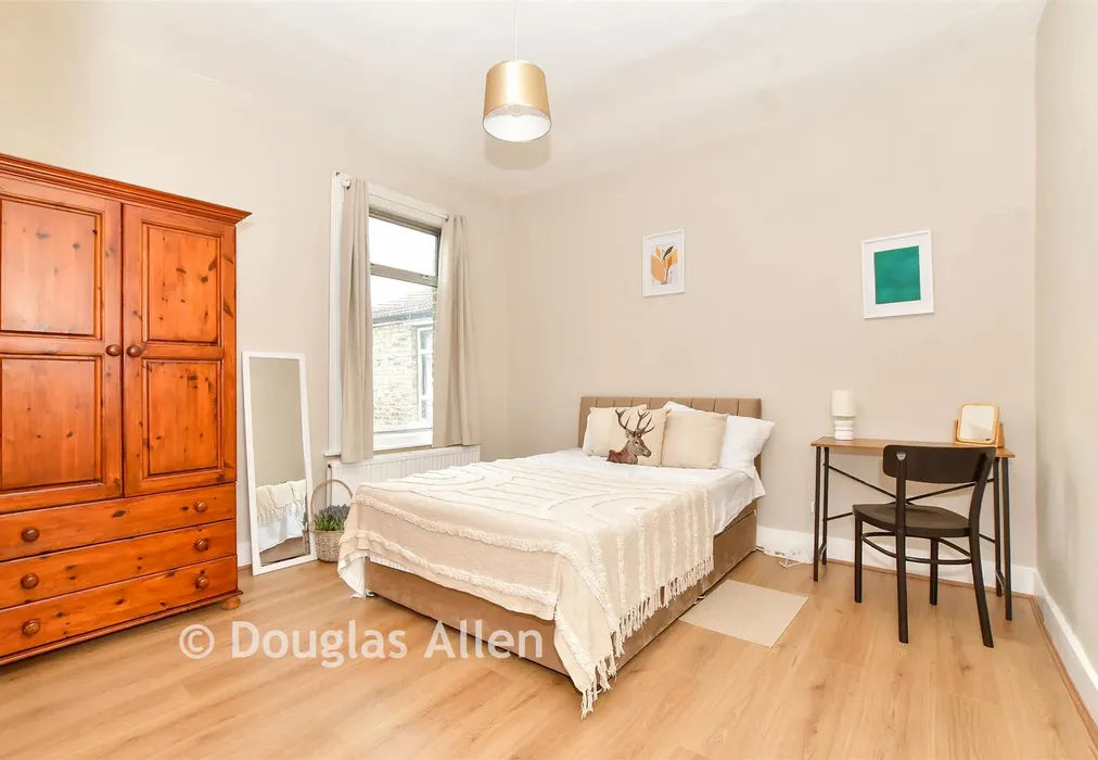 Bedroom 2 - Harold Road, Leytonstone - Wards of Kent