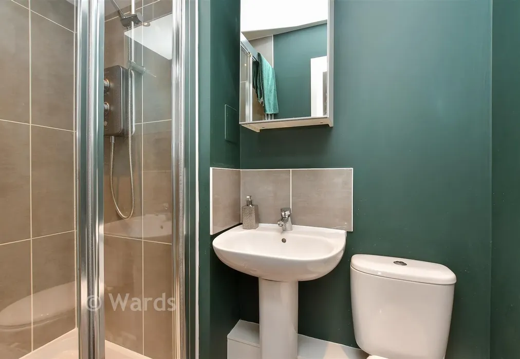 En-Suite Shower Room - Durrell Dene, Dartford, Kent - Wards of Kent