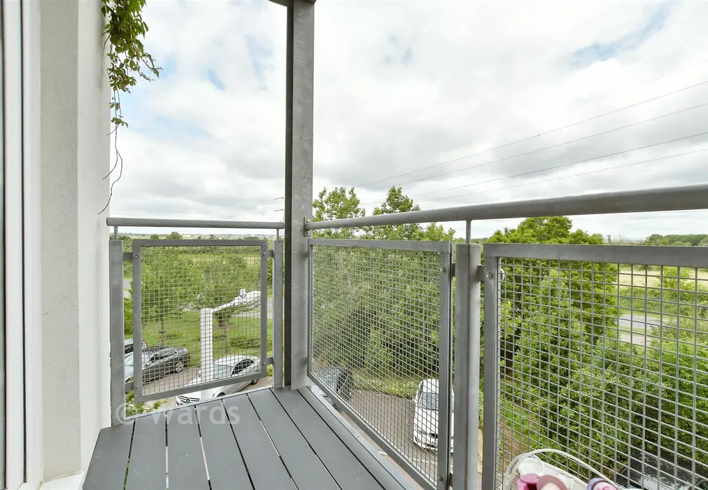 Balcony - Durrell Dene, Dartford, Kent - Wards of Kent