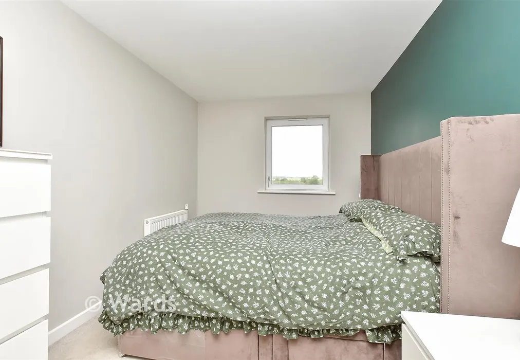 Bedroom 1 - Durrell Dene, Dartford, Kent - Wards of Kent