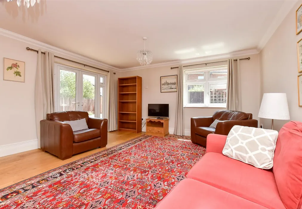 Living Room - Woodcote Green, Wallington, Surrey - Wards of Kent