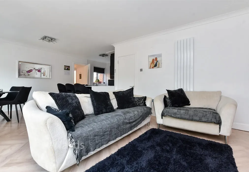 Lounge/Diner - Rosemary Gardens, Broadstairs, Kent - Wards of Kent