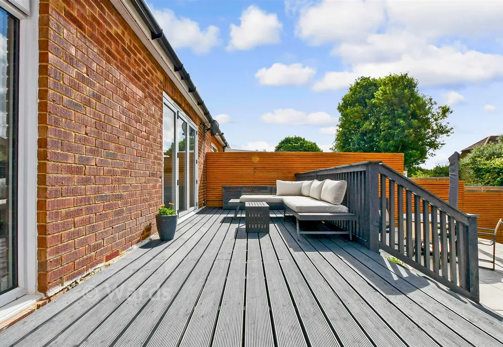 Rear Garden - Rosemary Gardens, Broadstairs, Kent - Wards of Kent
