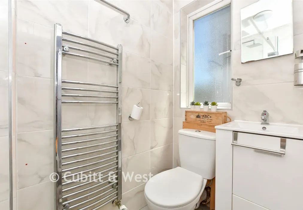 Shower Room - Springfield Avenue, London - Wards of Kent