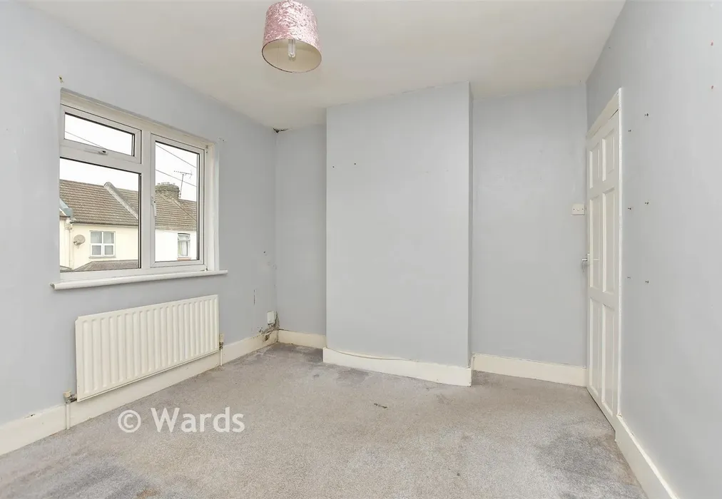 Bedroom 1 - Chaucer Road, Gillingham, Kent - Wards of Kent