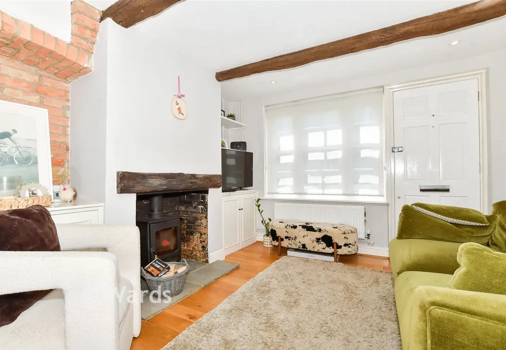 Lounge - Eyhorne Street, Hollingbourne, Maidstone, Kent - Wards of Kent