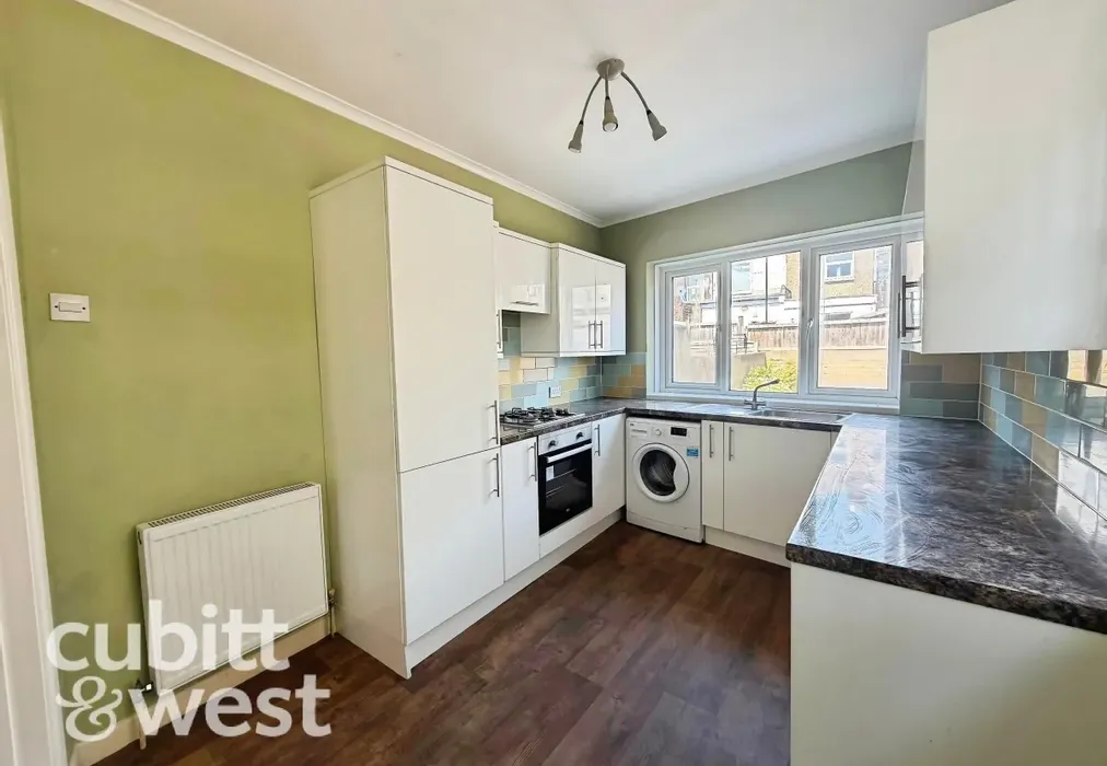  - DEPOSIT ALTERNATIVE AVAILABLEClive Road Portsmouth PO1 - Wards of Kent