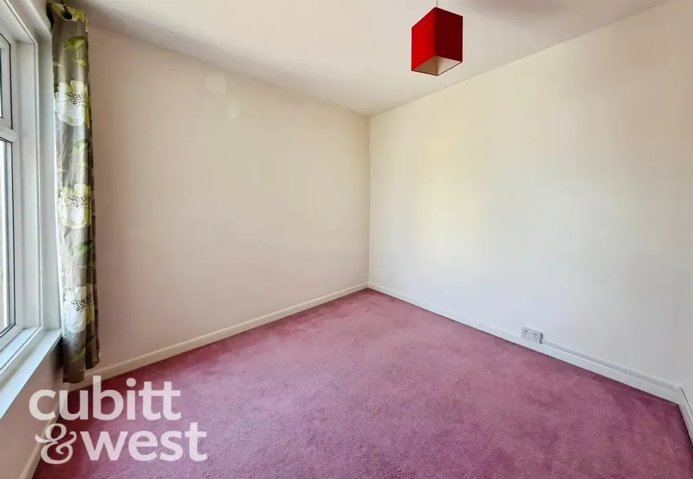  - DEPOSIT ALTERNATIVE AVAILABLEClive Road Portsmouth PO1 - Wards of Kent