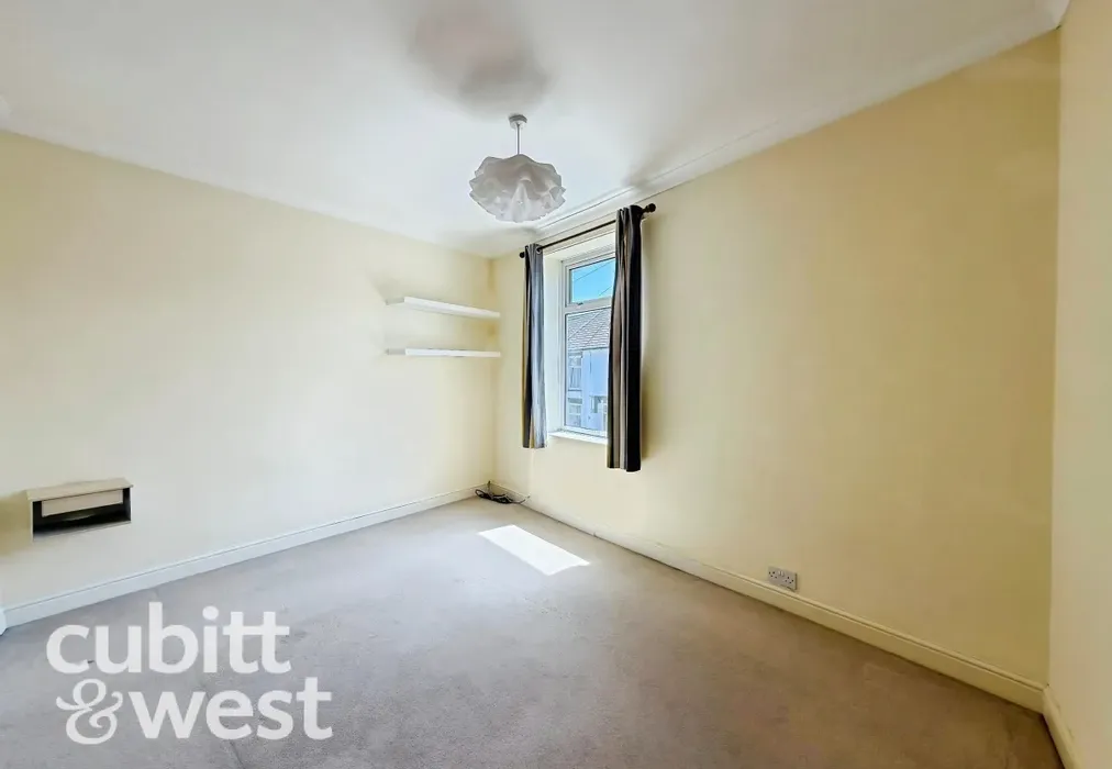  - DEPOSIT ALTERNATIVE AVAILABLEClive Road Portsmouth PO1 - Wards of Kent