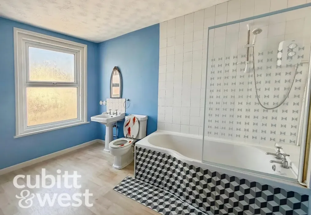  - DEPOSIT ALTERNATIVE AVAILABLEClive Road Portsmouth PO1 - Wards of Kent