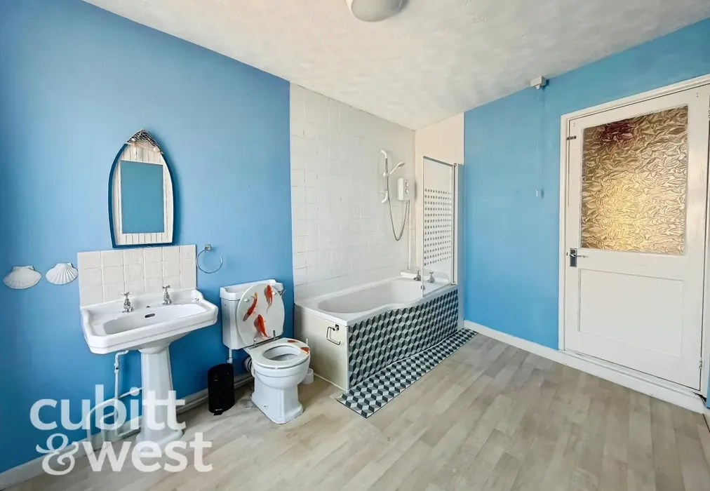  - DEPOSIT ALTERNATIVE AVAILABLEClive Road Portsmouth PO1 - Wards of Kent