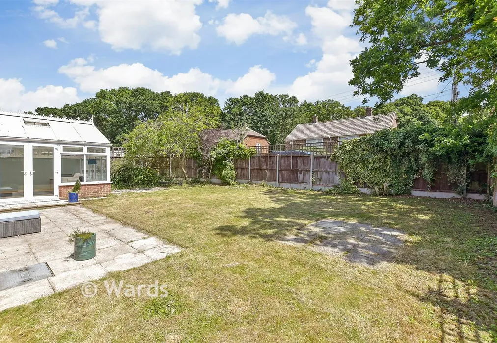 Rear Garden - Sunnymead, Tyler Hill, Kent - Wards of Kent