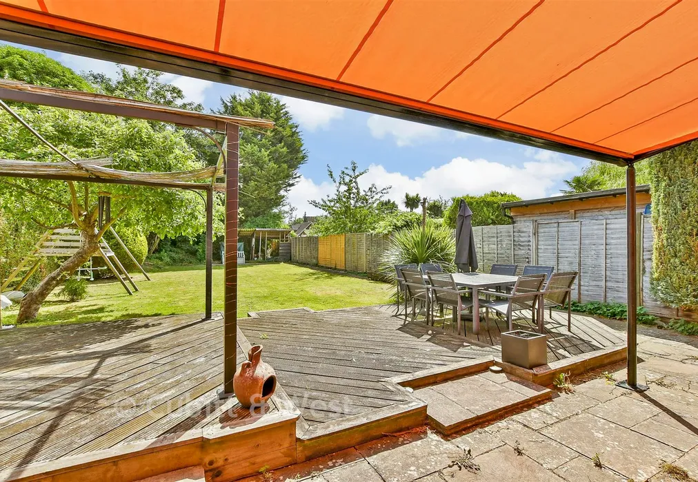 Rear Garden - Wolverton Gardens, Horley, Surrey - Wards of Kent