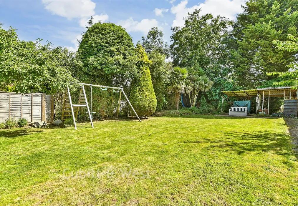 Rear Garden * - Wolverton Gardens, Horley, Surrey - Wards of Kent