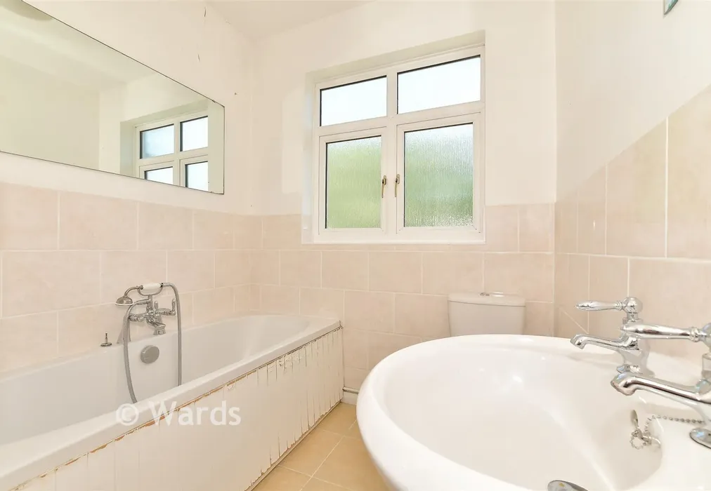 Bathroom - Manwood Avenue, Canterbury, Kent - Wards of Kent