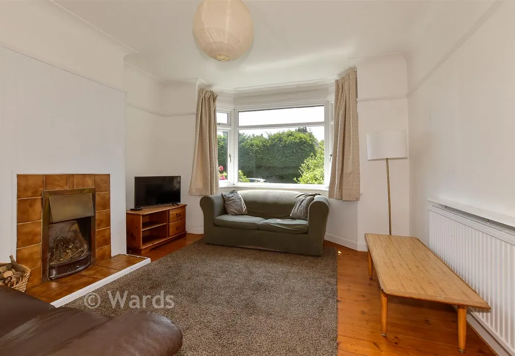 Lounge - Manwood Avenue, Canterbury, Kent - Wards of Kent