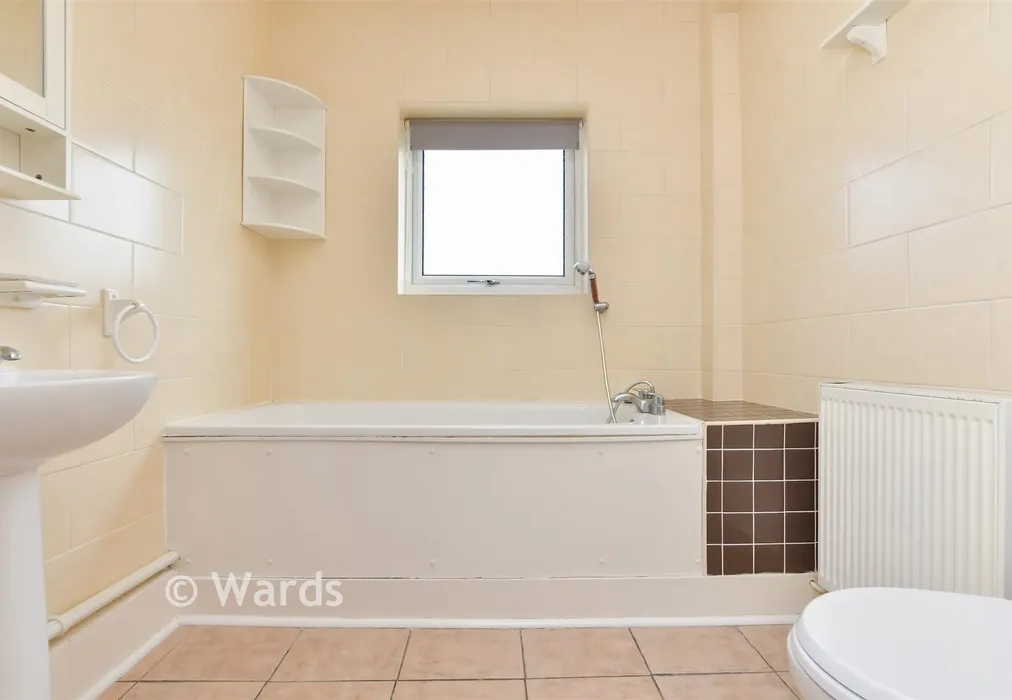 Bathroom - Milton Avenue, Margate, Kent - Wards of Kent