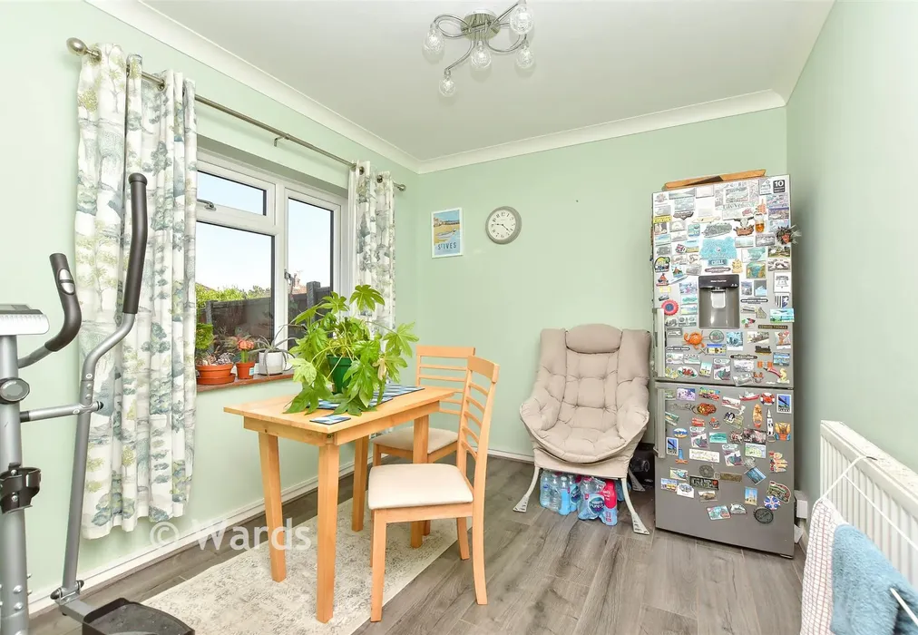 Dining Room - The Fairway, Rochester, Kent - Wards of Kent