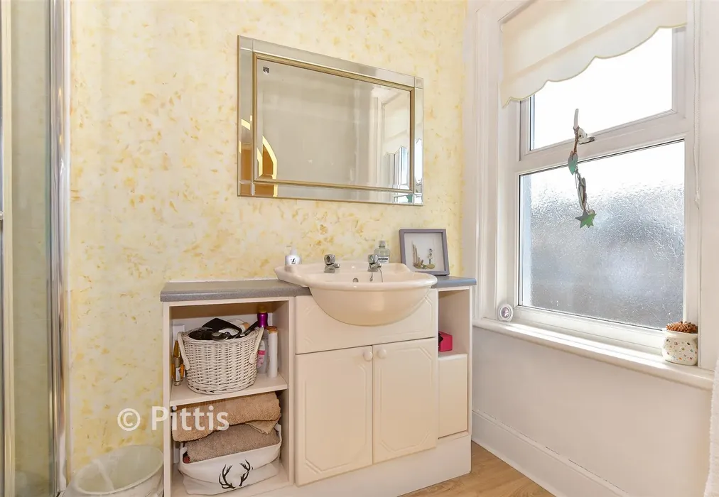 En-Suite Shower Room - Spring Gardens, Shanklin, Isle of Wight - Wards of Kent