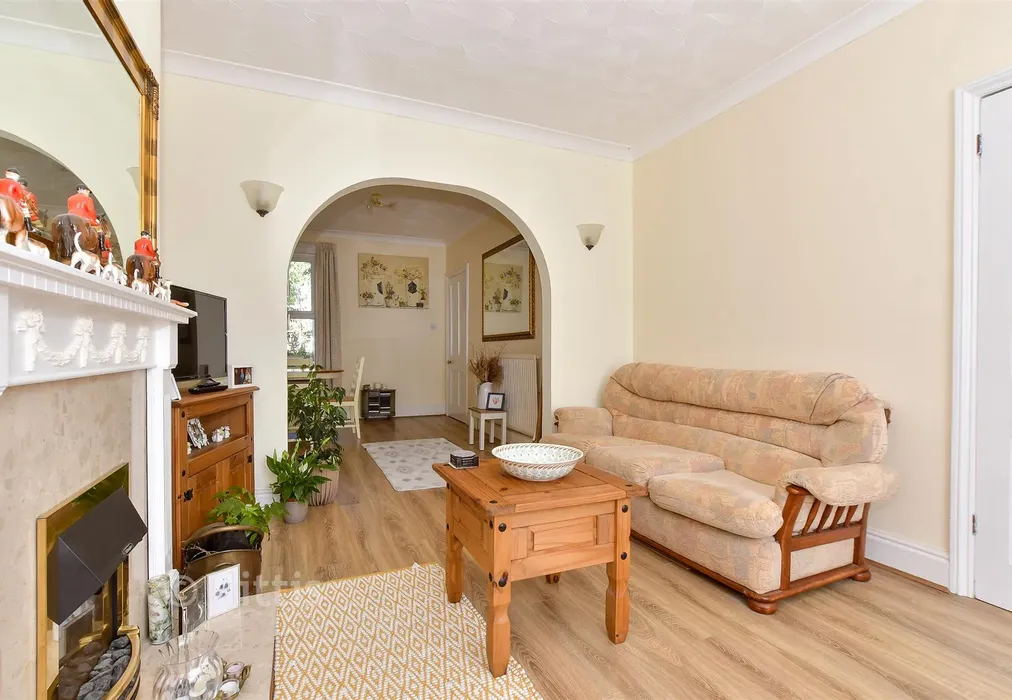 Lounge - Spring Gardens, Shanklin, Isle of Wight - Wards of Kent