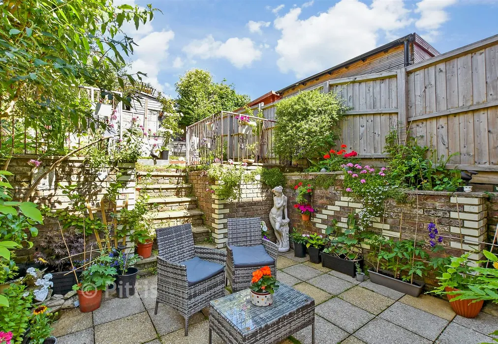 Patio / Decking - Spring Gardens, Shanklin, Isle of Wight - Wards of Kent