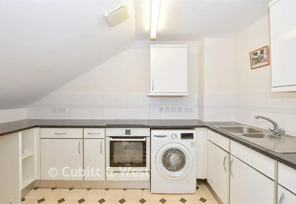 Kitchen - Stafford Road, Caterham, Surrey - Wards of Kent